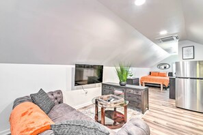 Apartment (0 Bedroom) | Interior - Fayetteville Apartment w/ Yard: Pets Welcome! (Fayetteville)