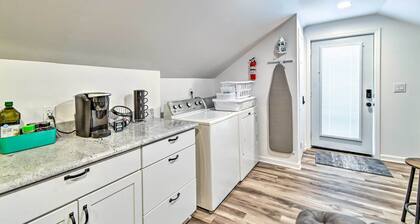 Fayetteville Apartment w/ Yard: Pets Welcome!