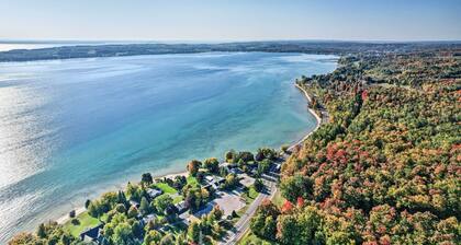 Secluded Suttons Bay Retreat w/ Fire Pit!