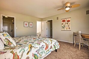 Interior - Chic Coos Bay Home w/ Pacific Ocean Views! (Coos Bay)