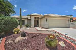 House (2 Bedrooms) | Interior - Saddlebrooke Home w/ Private Pool & Amenities (Saddlebrooke)