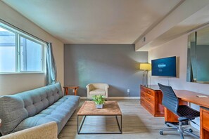 TV - Odessa Apartment w/ Proximity to Attractions! (Odessa)