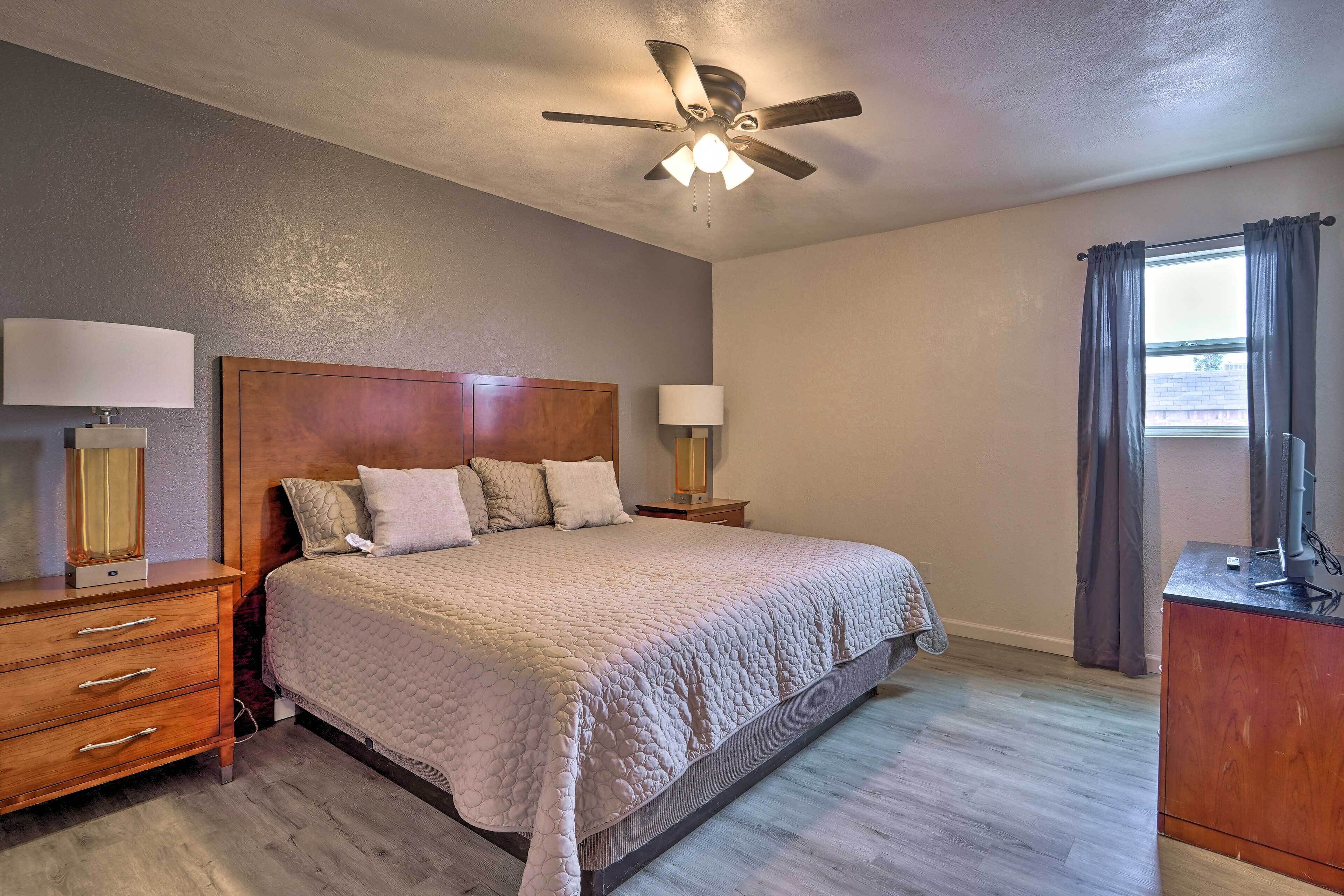 2 bedrooms, iron/ironing board, bed sheets