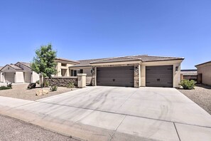 House (2 Bedrooms) | Interior - Idyllic Kingman Retreat With Yard - Near Hiking (Kingman)