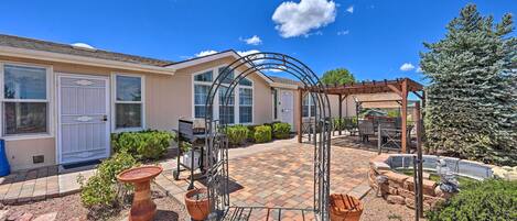 House (3 Bedrooms) | Front of property