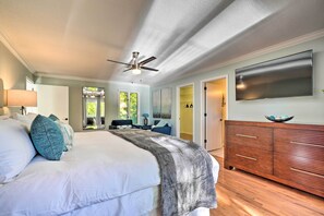 House (4 Bedrooms) | Interior - Luxe Lake Chickamauga Retreat w/ Boat Dock! (Harrison)
