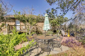 Interior - Dularge Grand Villa - Steps to Marina + Fishing! (Theriot)