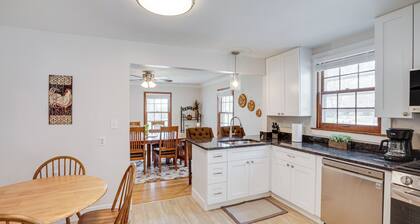 Spacious Minneapolis Home Rental: 8 Mi to Downtown