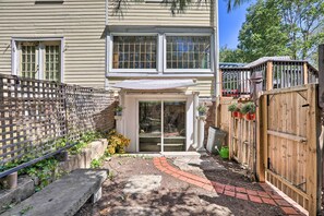 Terrace/patio - Garden-level Millburn Apt - Walk to Transit! (Millburn)