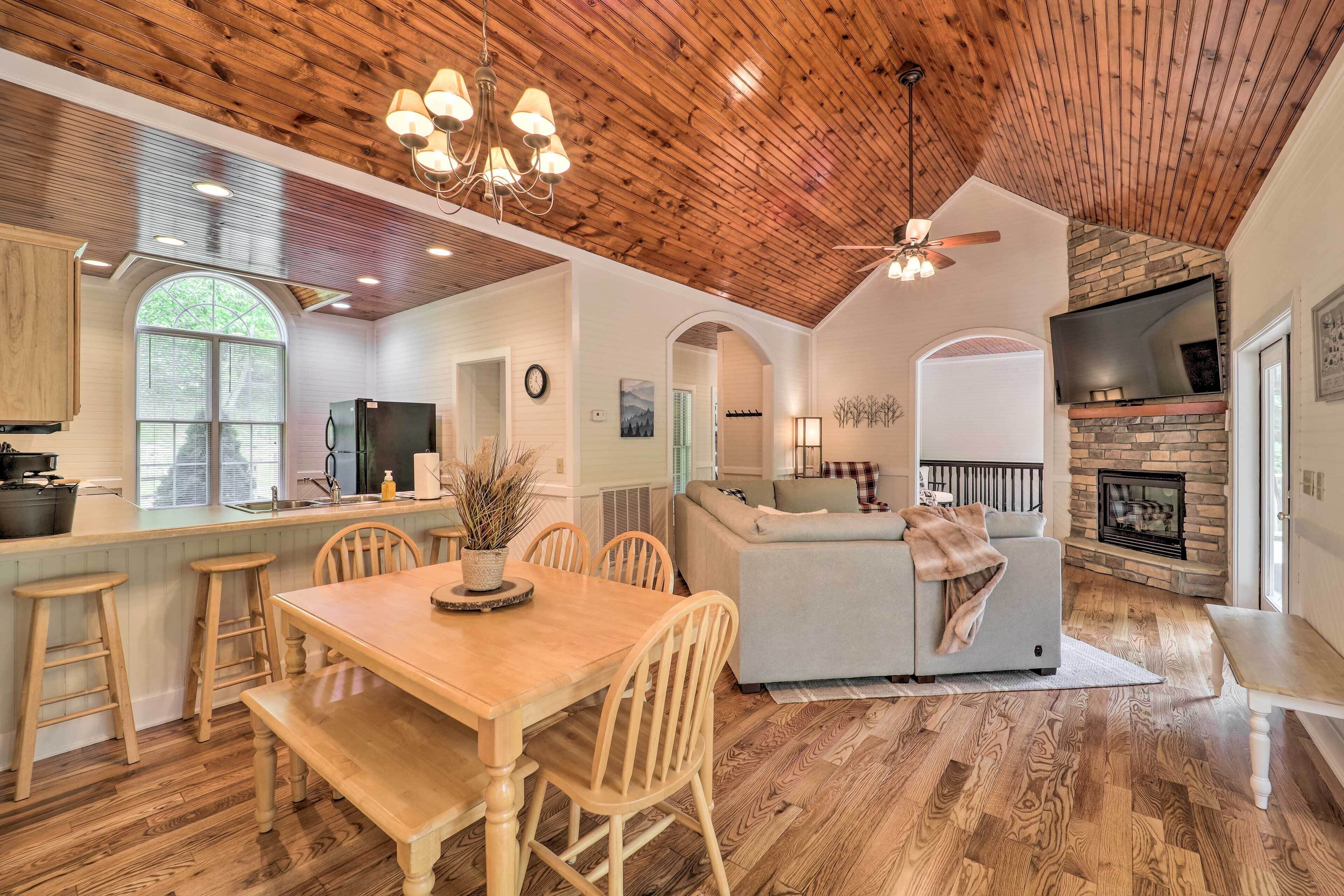 House (3 Bedrooms) | Interior