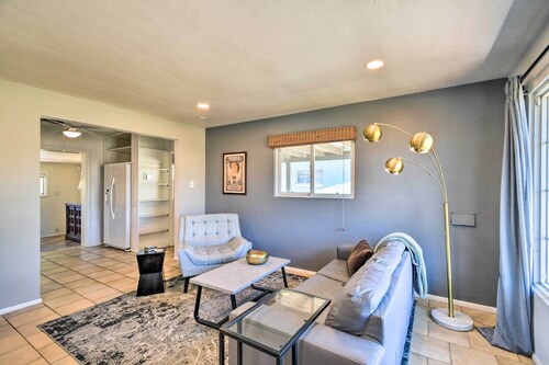 Private Desert Retreat w/ Grill & Mtn Views!