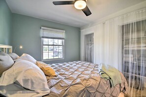 Hus (2 Bedrooms) | 2 sovrum, arbetsyta för laptop och strykjärn/strykbräda