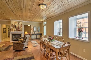 Cottage (2 Bedrooms) | Intérieur