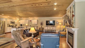 Cottage (2 Bedrooms) | Interior