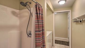 Cottage (2 Bedrooms) | Interior
