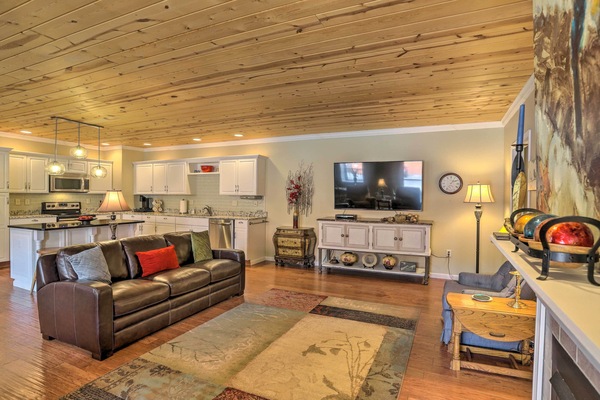 Cottage (2 Bedrooms) | Front of property