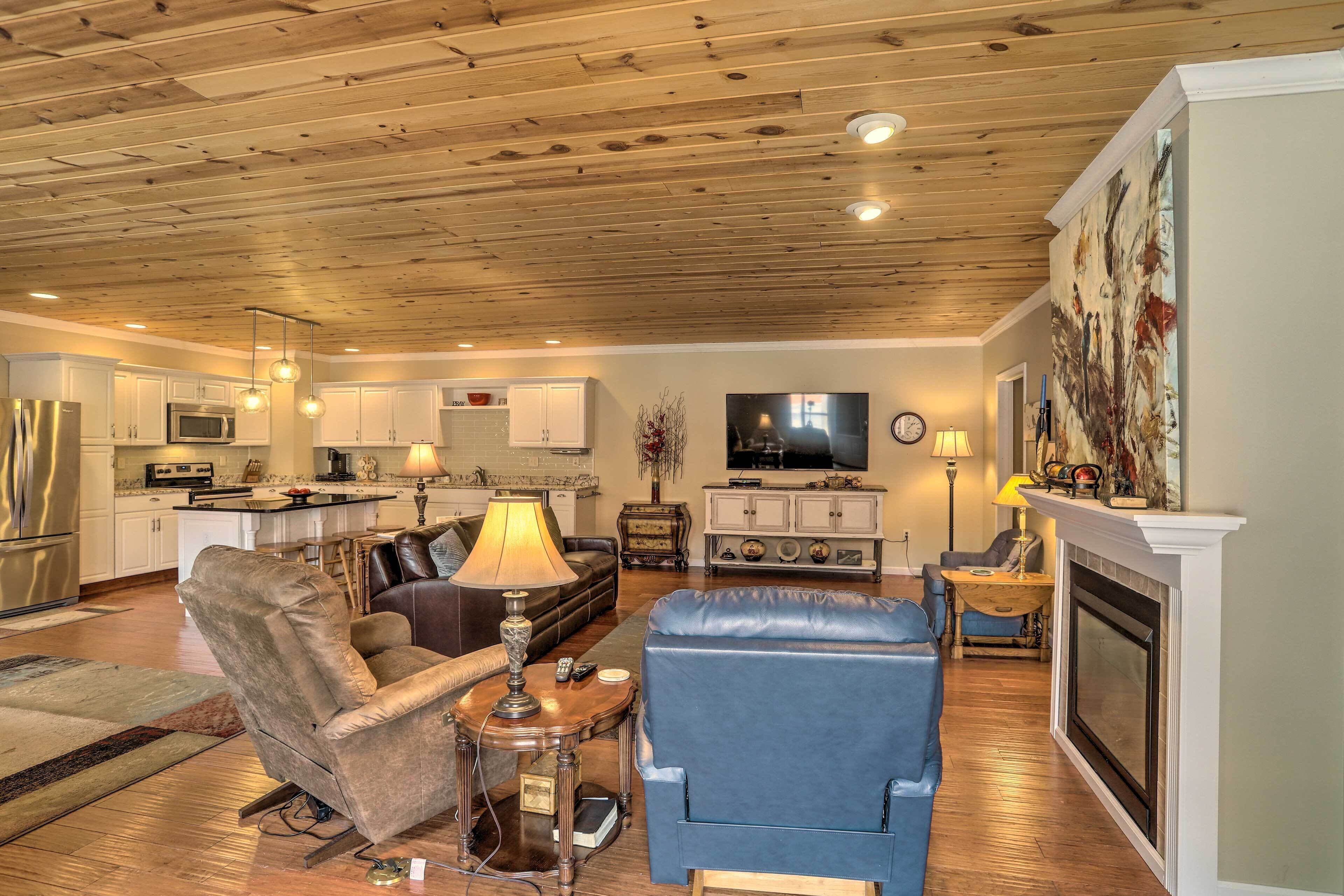 Cottage (2 Bedrooms) | Interior