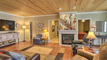 Cottage (2 Bedrooms) | Interior