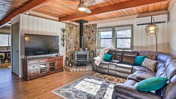 House (3 Bedrooms) | Front of property