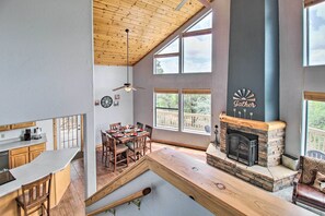 House (3 Bedrooms) | Interior - Secluded Show Low Home Near Hiking Trails! (Show Low)