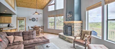 House (3 Bedrooms) | Interior
