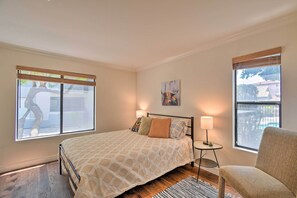 Apartment (2 Bedrooms) | Interior - 6 Mi to Downtown: Phoenix Condo w/ Pool Access! (Phoenix)