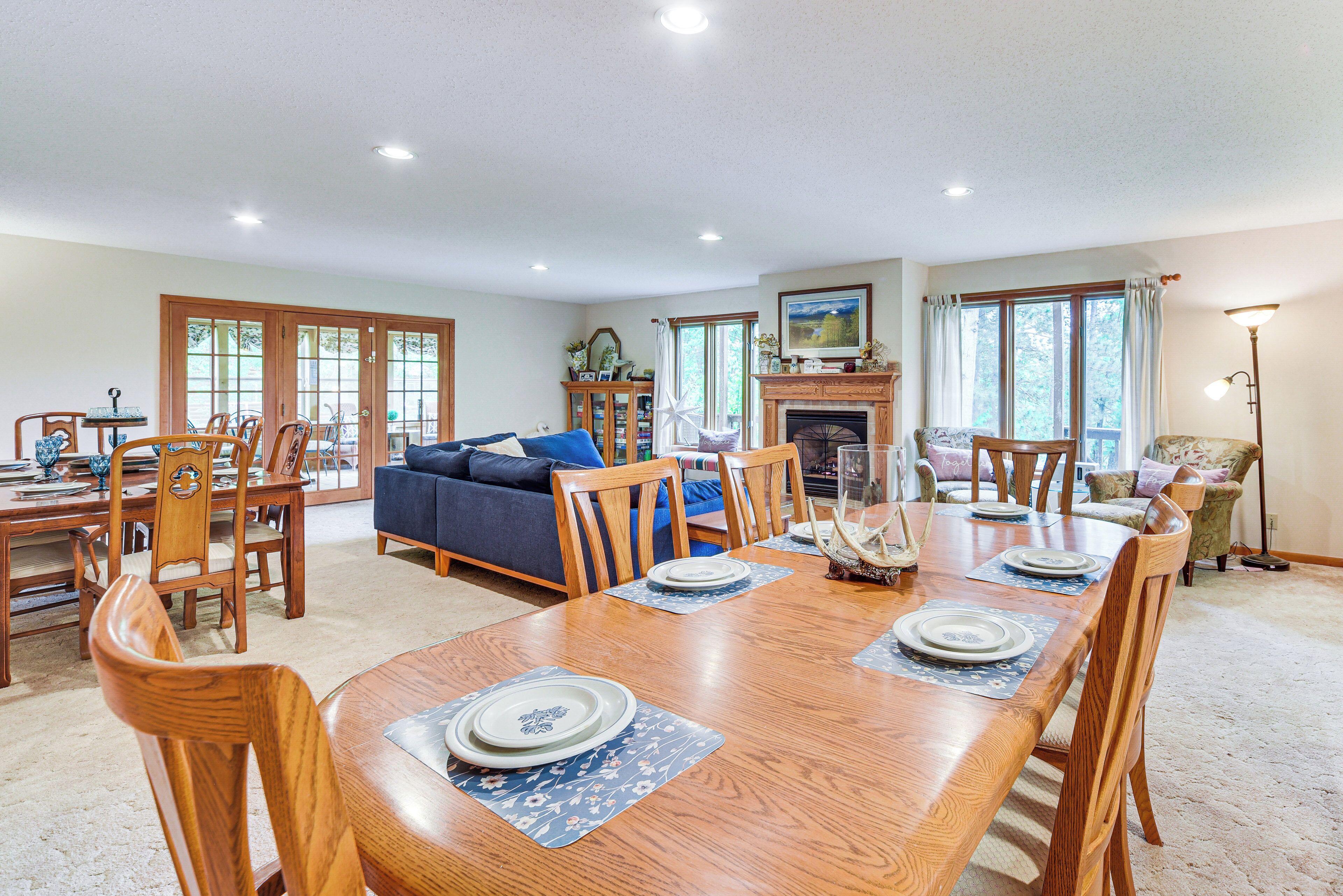 House (5 Bedrooms) | Interior