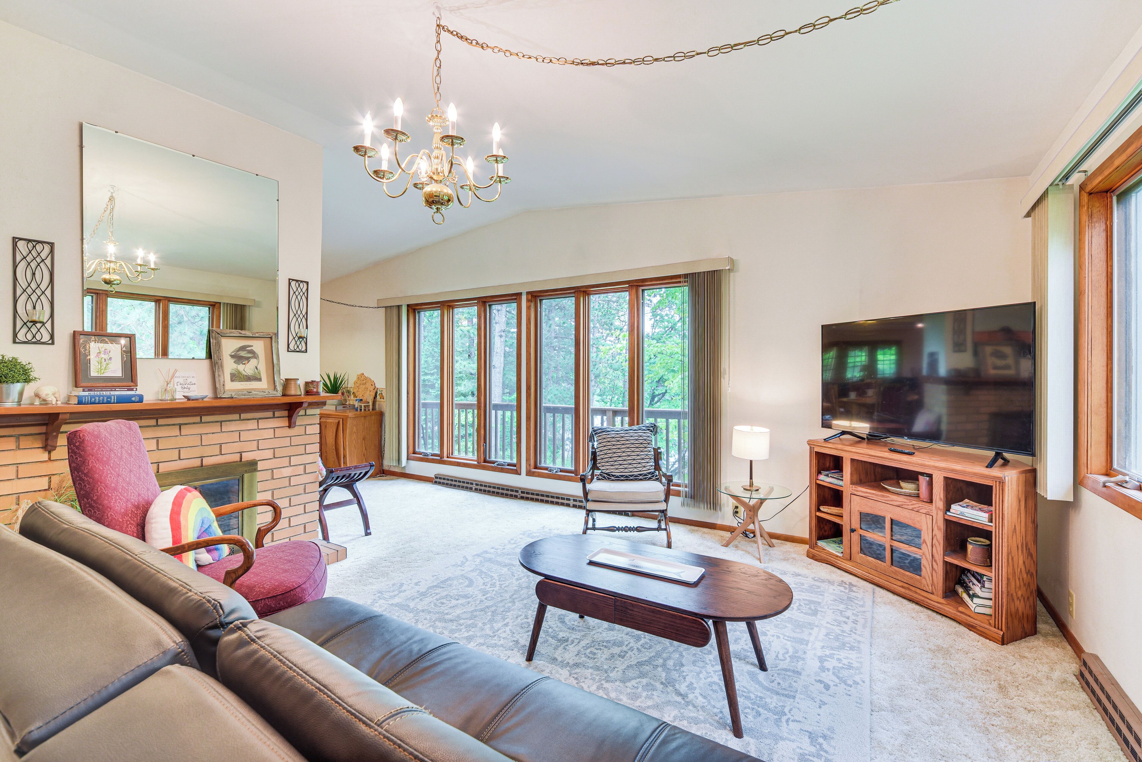 House (5 Bedrooms) | Interior