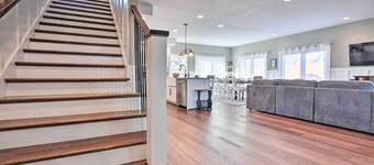 Morrisonville Manor w/ Fire Pit & Hot Tub!