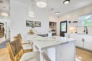 House (3 Bedrooms) | Interior - Modern & Chic Gulfport Escape: Walk to Beach! (Gulfport)