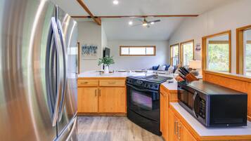 House (Multiple Bedrooms) | Interior