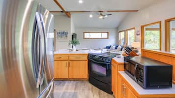 Rumah (Multiple Bedrooms) | Interior