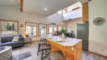 House (Multiple Bedrooms) | Interior