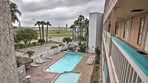 Interior - Surfside 'sandcastle Suite' w/ Balcony & 2 Pools! (Corpus Christi)