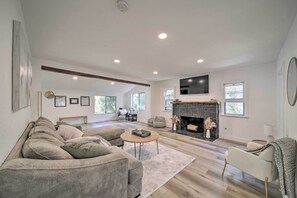 House (3 Bedrooms) | Front of property