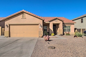 House (4 Bedrooms) | Interior - Spacious Phoenix Retreat w/ Patio & Yard! (Phoenix)