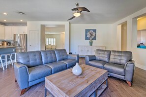 House (4 Bedrooms) | Interior - Spacious Phoenix Retreat w/ Patio & Yard! (Phoenix)