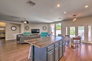 House (4 Bedrooms) | Interior - Spacious Phoenix Retreat w/ Patio & Yard! (Phoenix)