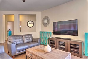 House (4 Bedrooms) | Interior - Spacious Phoenix Retreat w/ Patio & Yard! (Phoenix)