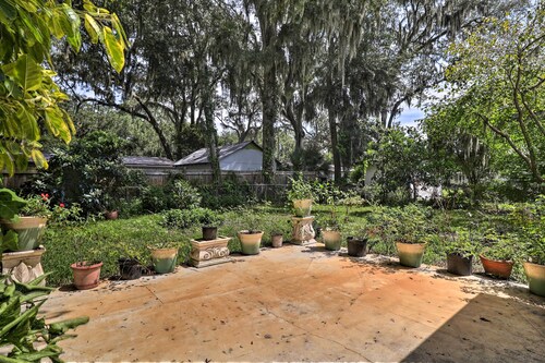 New! Jacksonville Beach Getaway w/ Private Yard!
