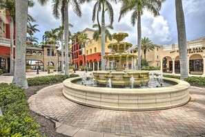 Apartment (2 Bedrooms) | Interior - Sunny Punta Gorda Condo w/ Golf Course View! (Punta Gorda)