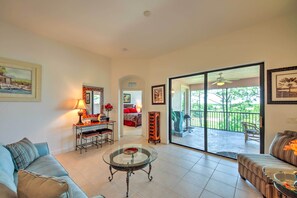Apartment (2 Bedrooms) | Interior - Sunny Punta Gorda Condo w/ Golf Course View! (Punta Gorda)