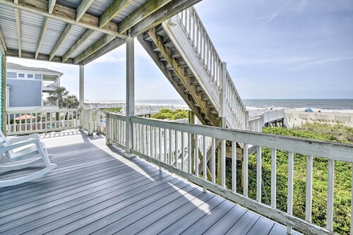 Large-group Getaway - Beachfront Home w/ Pool!