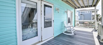 Large-group Getaway - Beachfront Home w/ Pool!