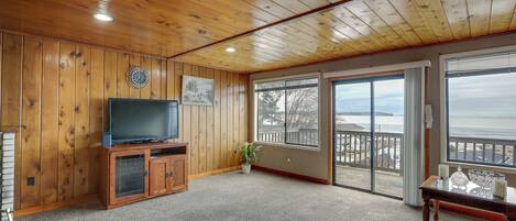 House (2 Bedrooms) | Front of property