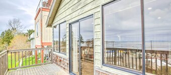 Hilltop Hideout w/ Sweeping Birch Bay Views