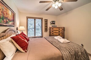 House (4 Bedrooms) | Interior - Deck + Million Dollar Views: Beech Mountain Cabin (Banner Elk)