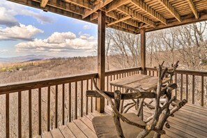 Talo (4 Bedrooms) | Sisätilat