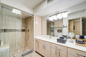 Apartment (2 Bedrooms) | Interior - Sedona Home w/ Golf Course View & Pool Access! (Sedona)