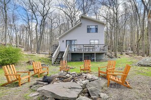 House (3 Bedrooms) | Interior - Pocono Lake Home w/ Fire Pit: Walk to Ski Hill! (Pocono Lake)